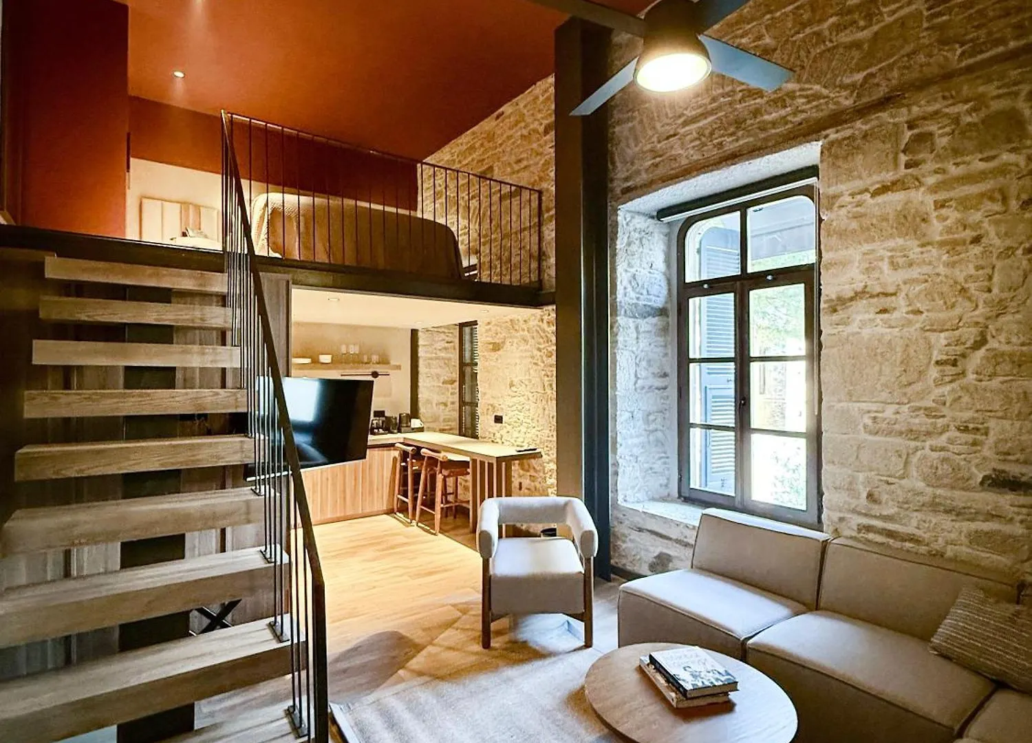 Lecole Hotel Yenifoca