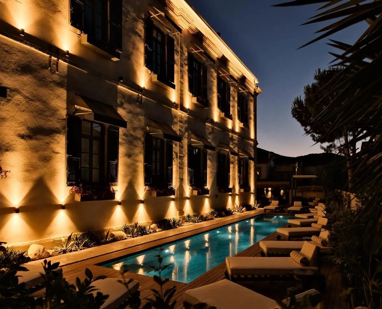 Lecole Hotel Yenifoca Turecko
