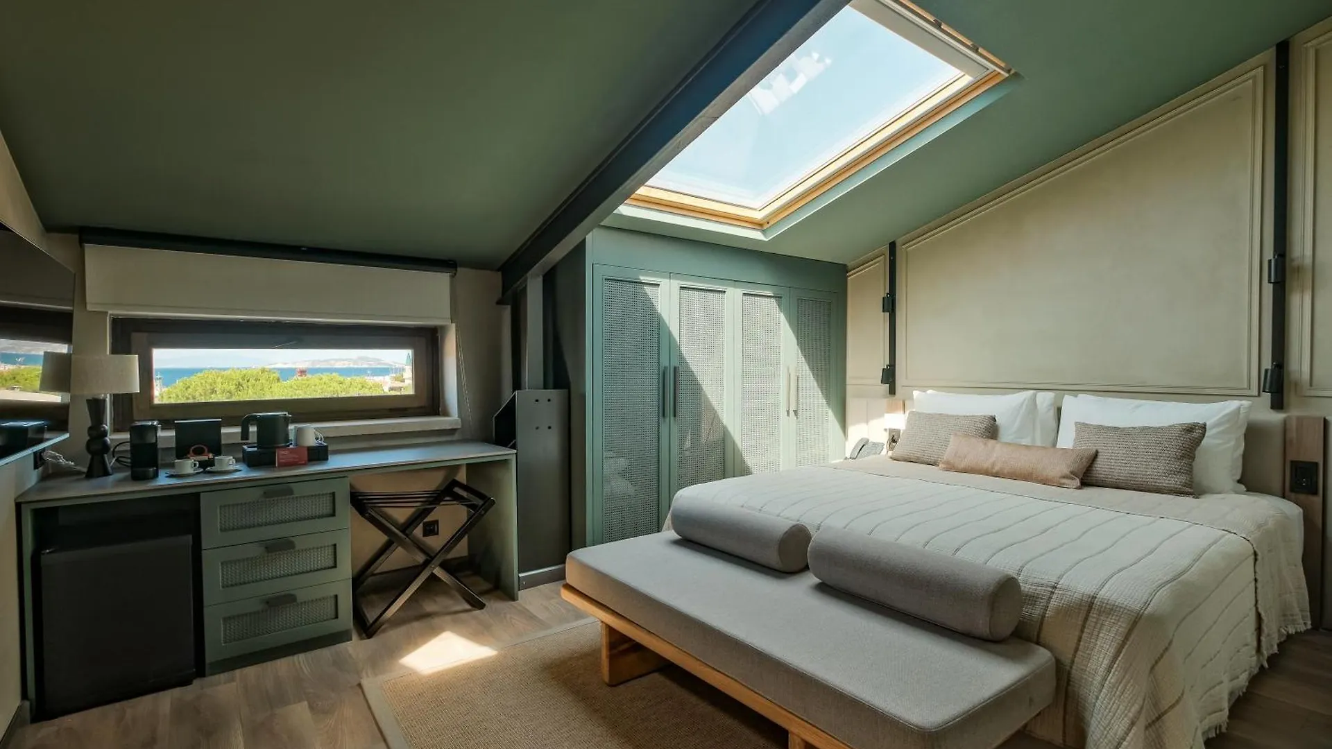 Lecole Hotel Yenifoca