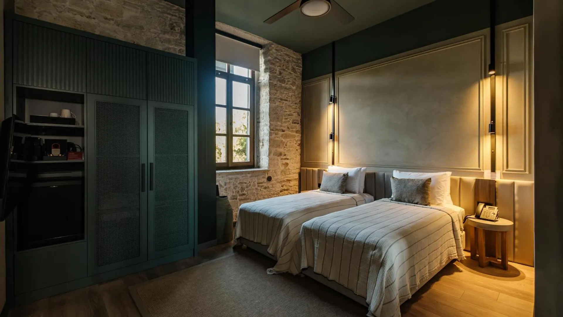 Lecole Hotel Yenifoca